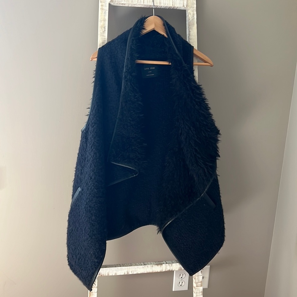 Love Tree vest